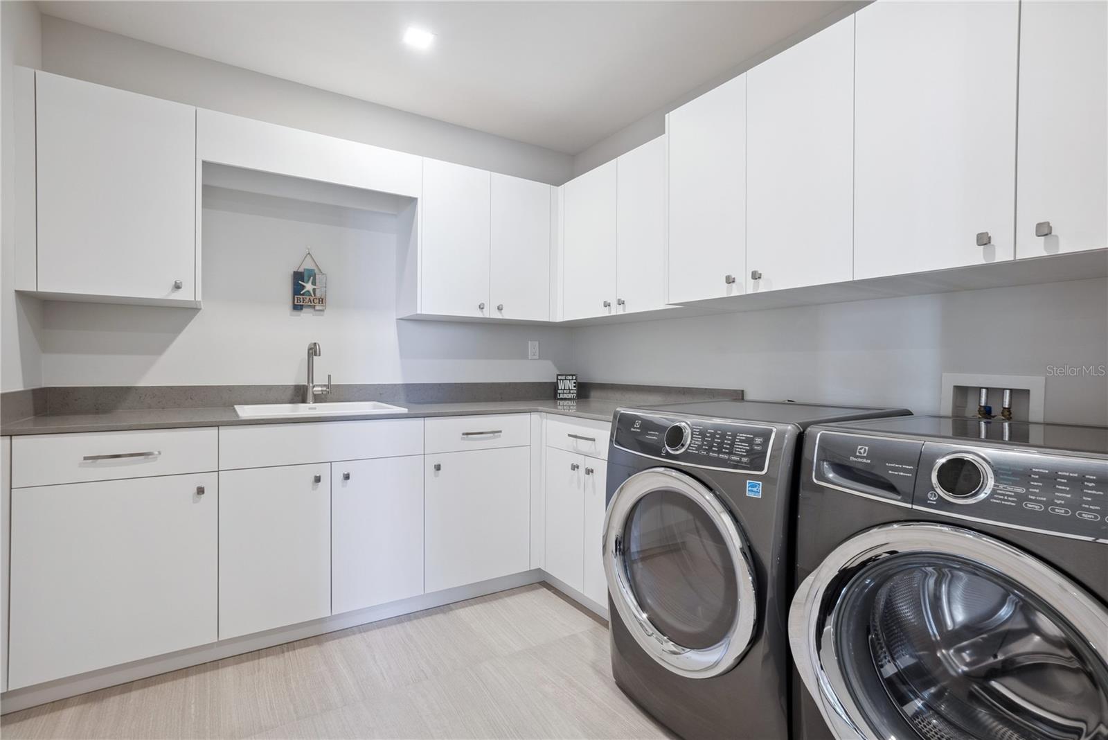 A4672432 Property Photo