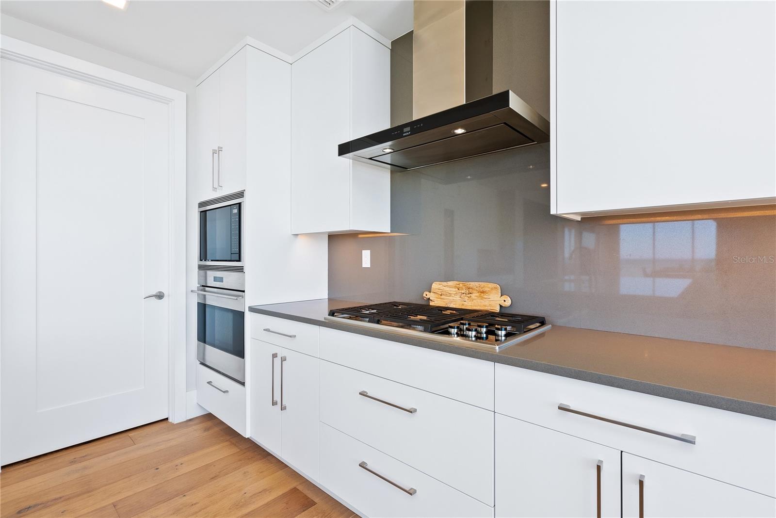 A4672432 Property Photo