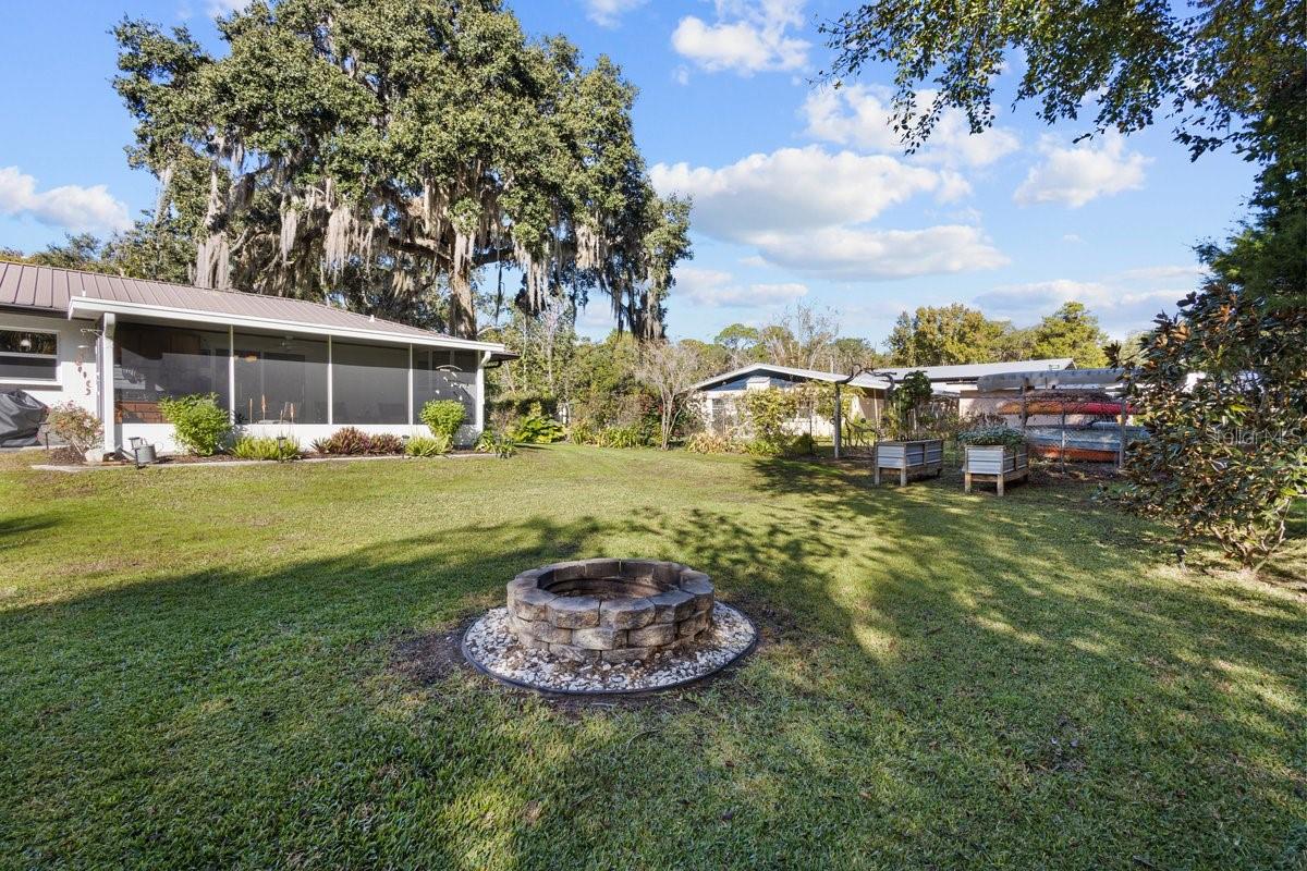 157 PALM ST, INGLIS, FL, 34449