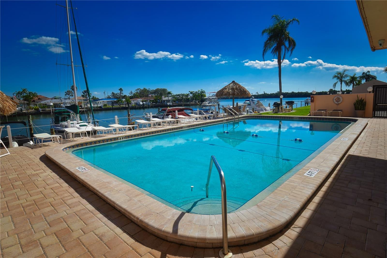 51 ISLAND WAY #909, CLEARWATER, FL, 33767