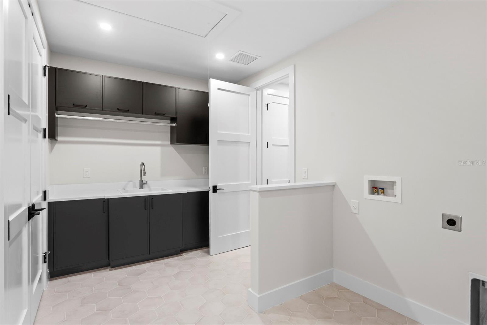 4624 W SAN JOSE ST, TAMPA, FL, 33629