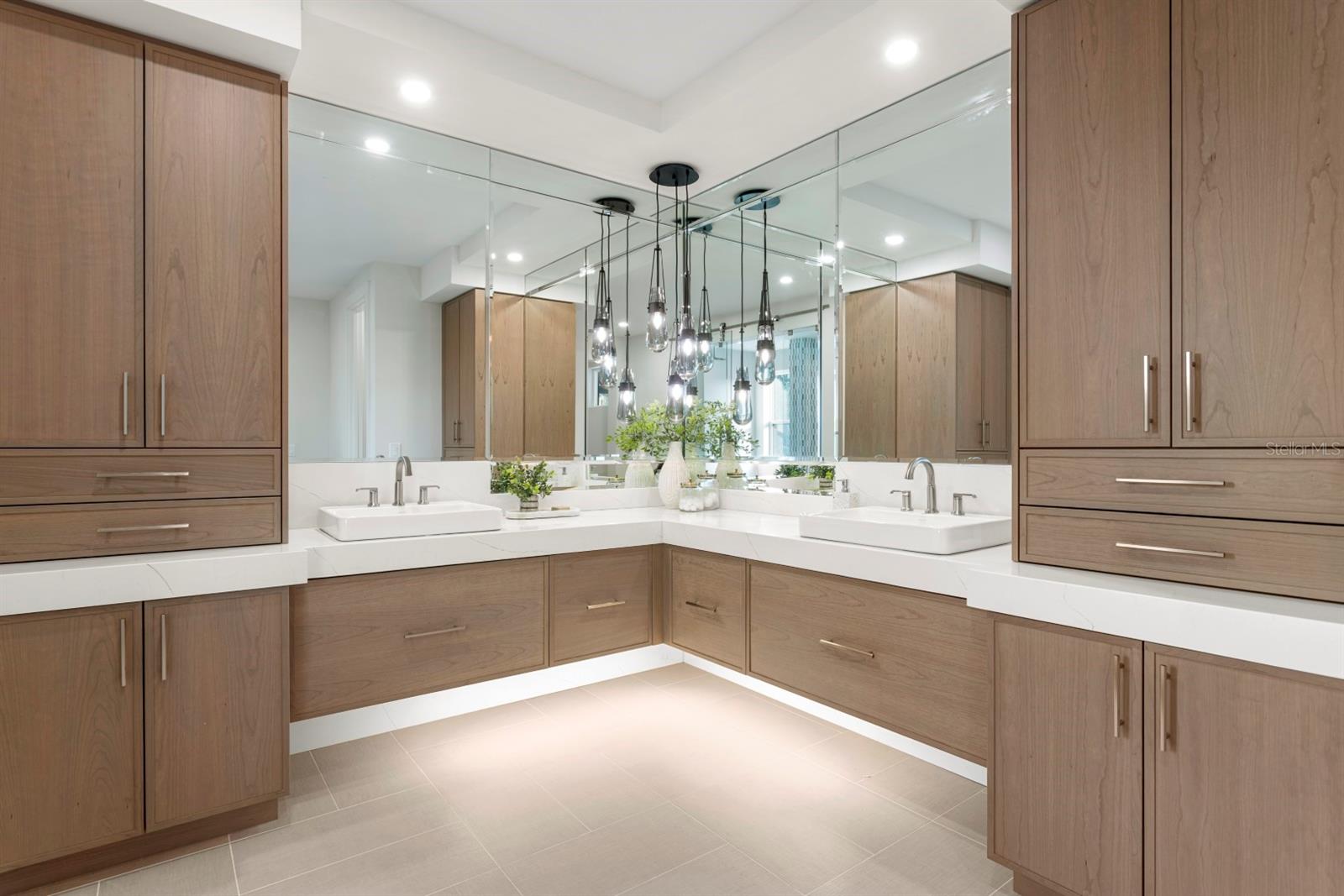 4624 W SAN JOSE ST, TAMPA, FL, 33629