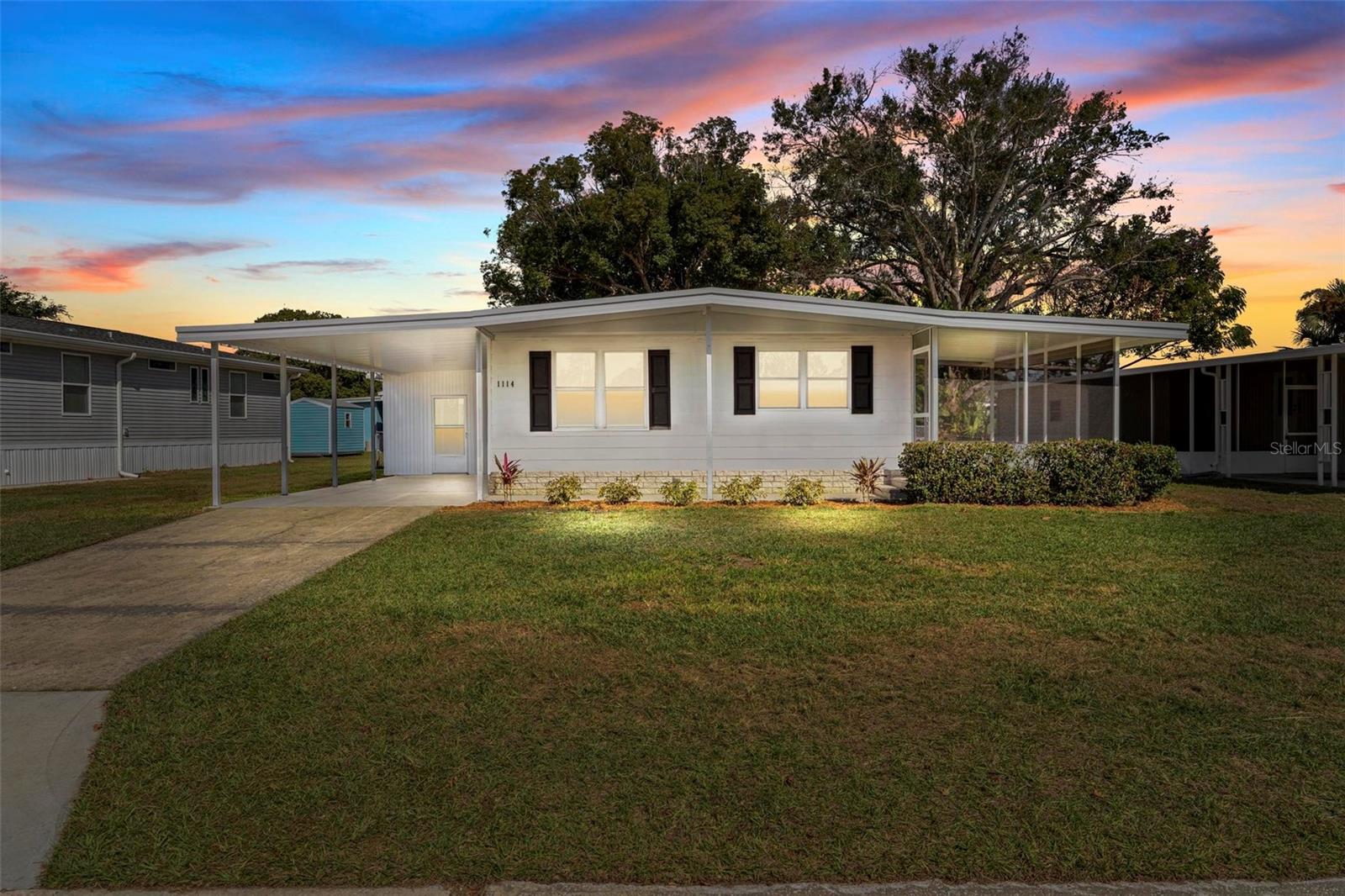 1114 ELKHART CIR, TAVARES, FL, 32778