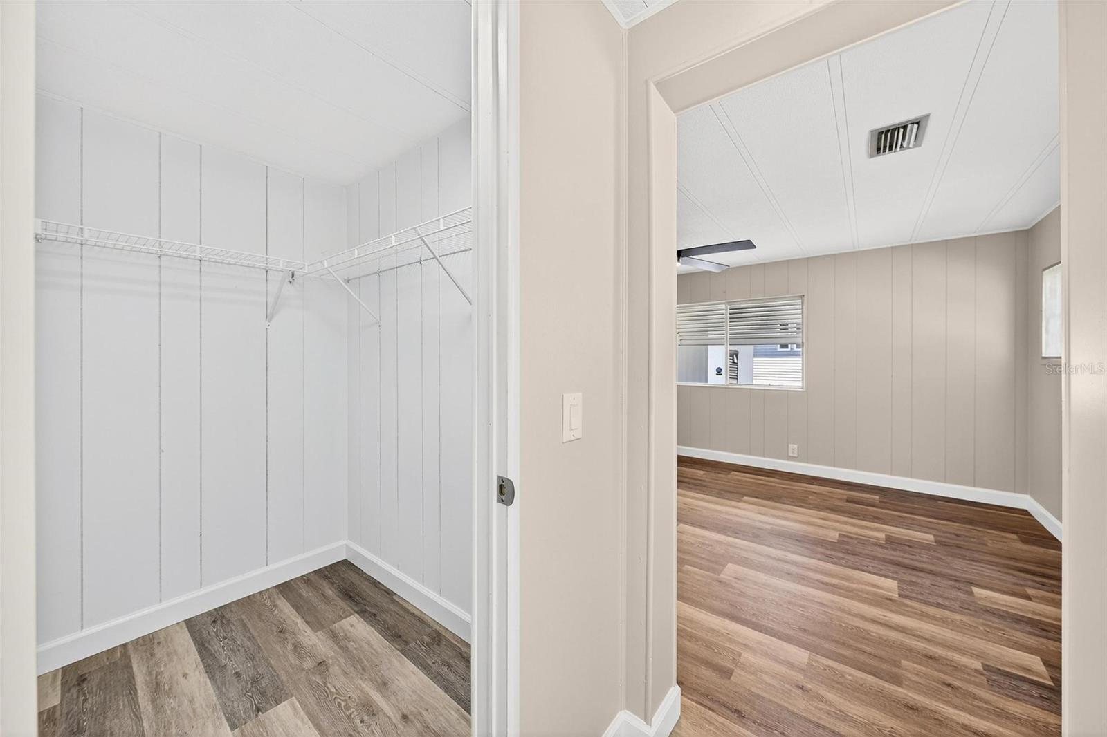 1114 ELKHART CIR, TAVARES, FL, 32778