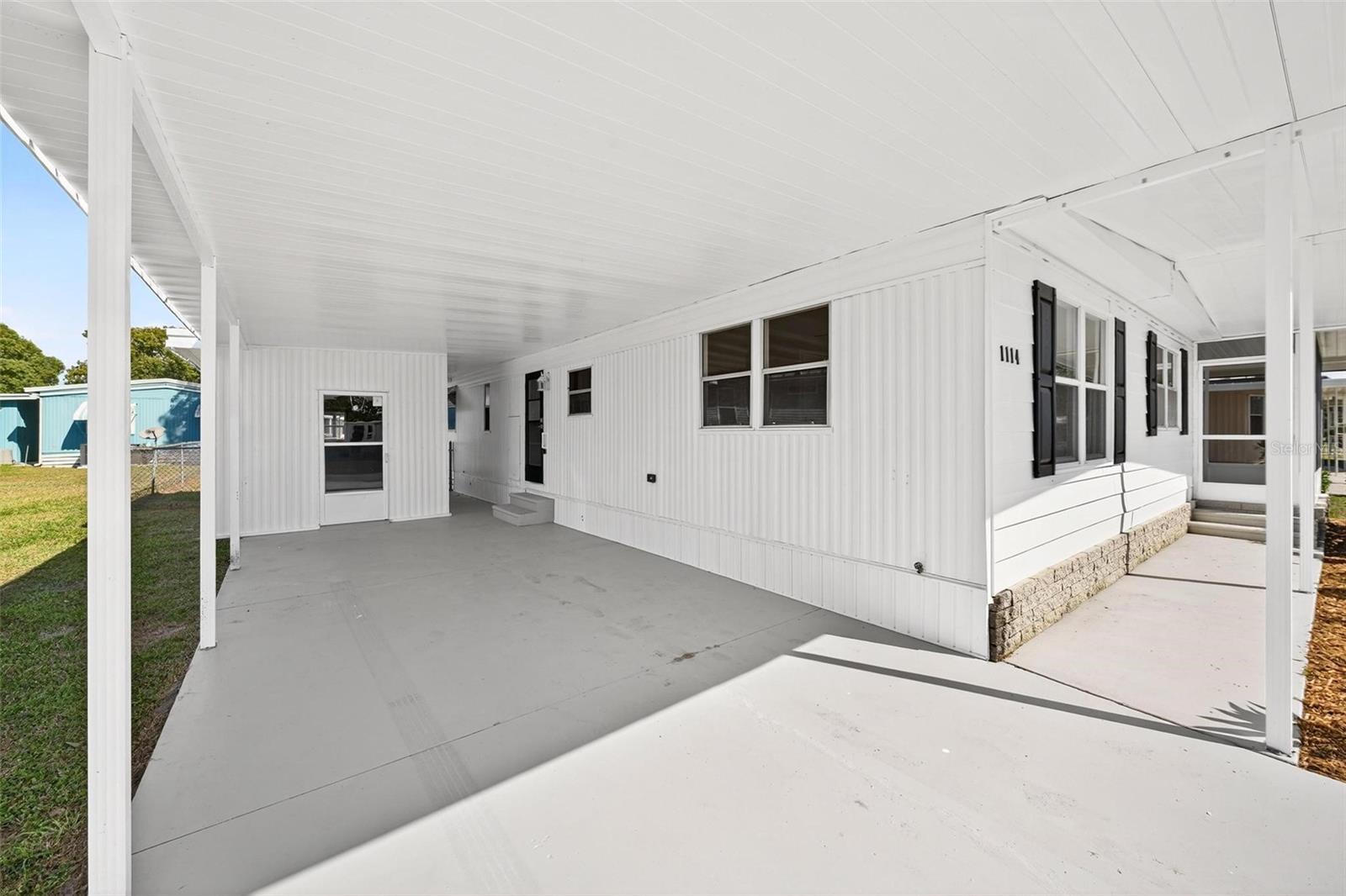 1114 ELKHART CIR, TAVARES, FL, 32778