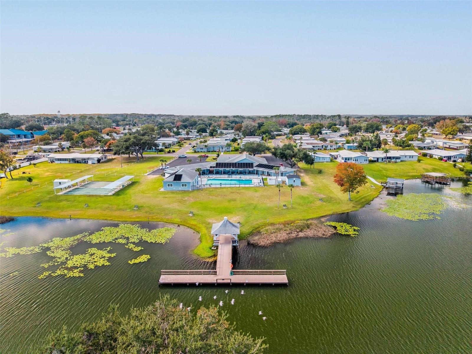 1114 ELKHART CIR, TAVARES, FL, 32778