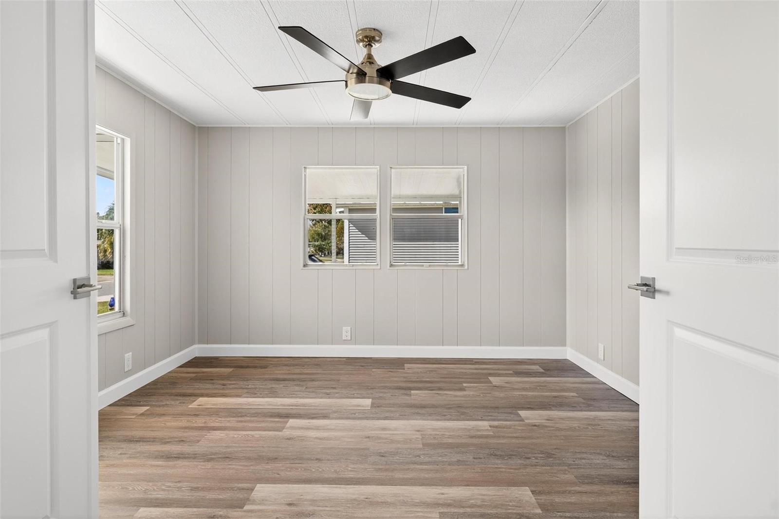 1114 ELKHART CIR, TAVARES, FL, 32778