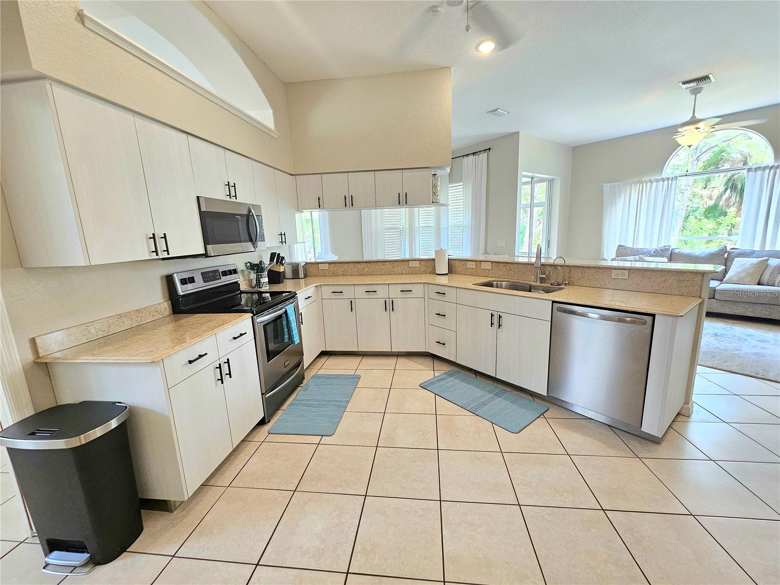21 PAR VIEW PL, ROTONDA WEST, FL, 33947