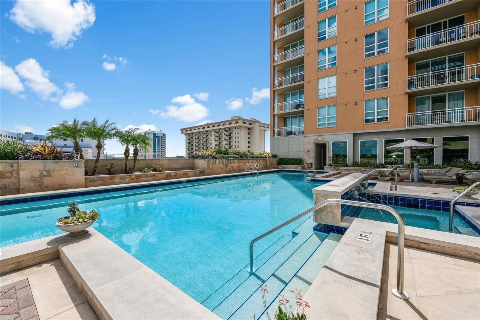 A4672442 Property Photo