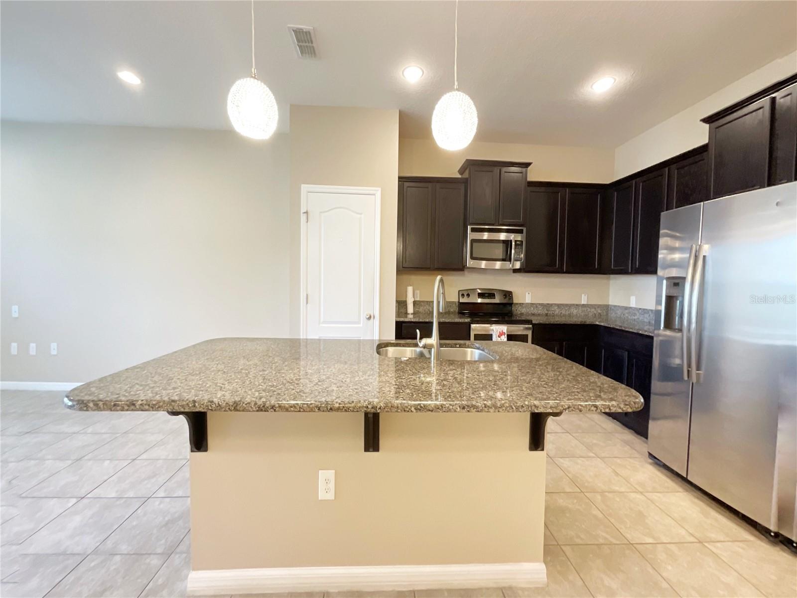 1611 MOHEGAN BLVD, KISSIMMEE, FL, 34744