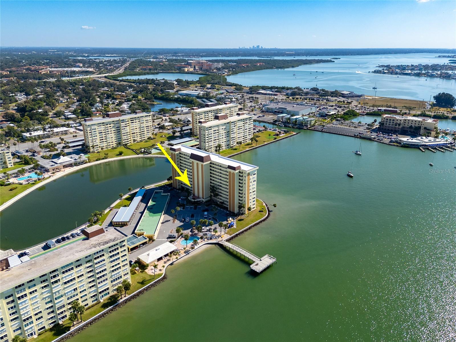 4775 COVE CIR #203, ST PETERSBURG, FL, 33708