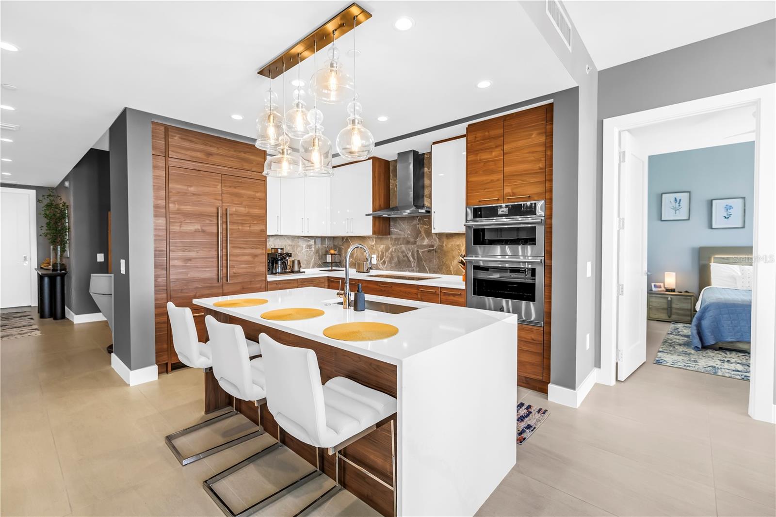 301 1ST ST S #2504, ST PETERSBURG, FL, 33701