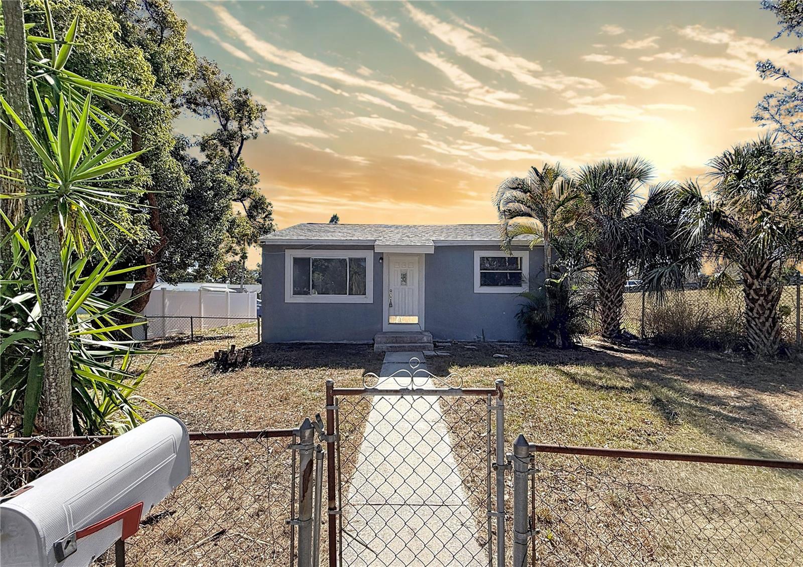 2100 28TH AVE N, ST PETERSBURG, FL, 33713