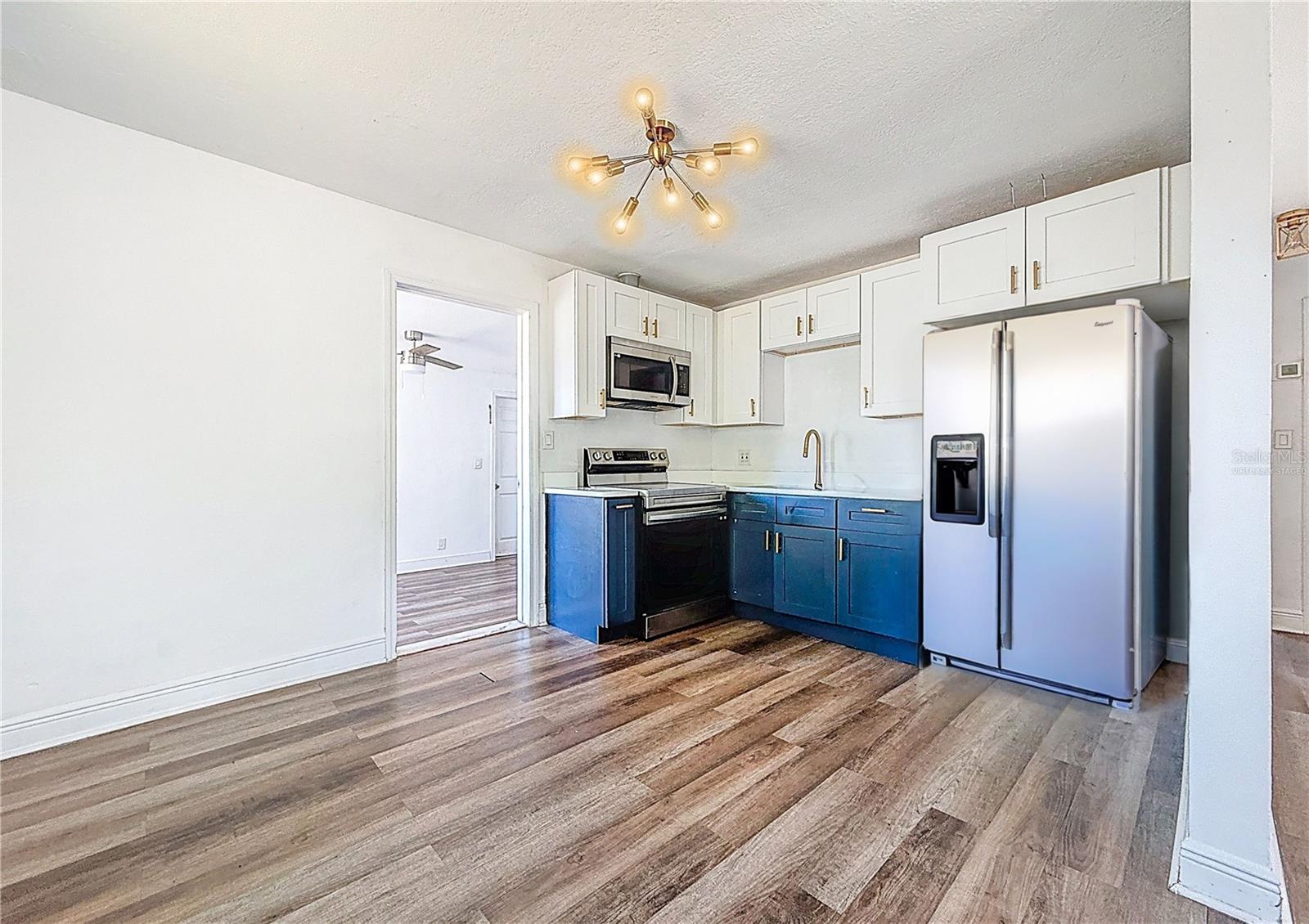 2100 28TH AVE N, ST PETERSBURG, FL, 33713