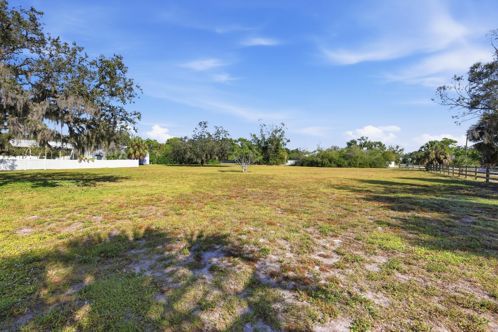 2723 59TH ST, SARASOTA, FL, 34243