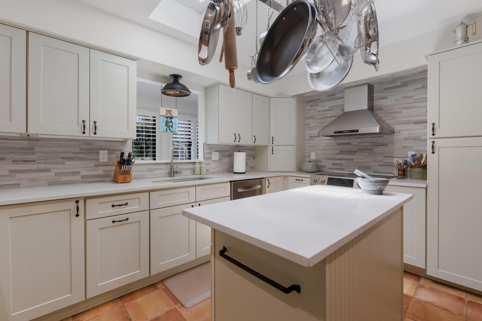 2723 59TH ST, SARASOTA, FL, 34243