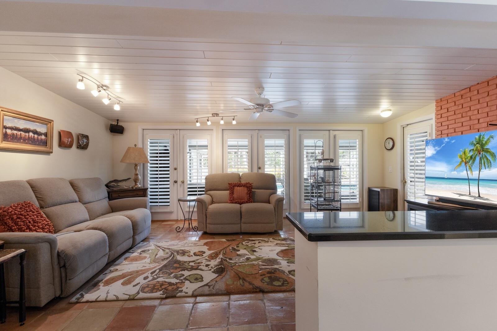 2723 59TH ST, SARASOTA, FL, 34243