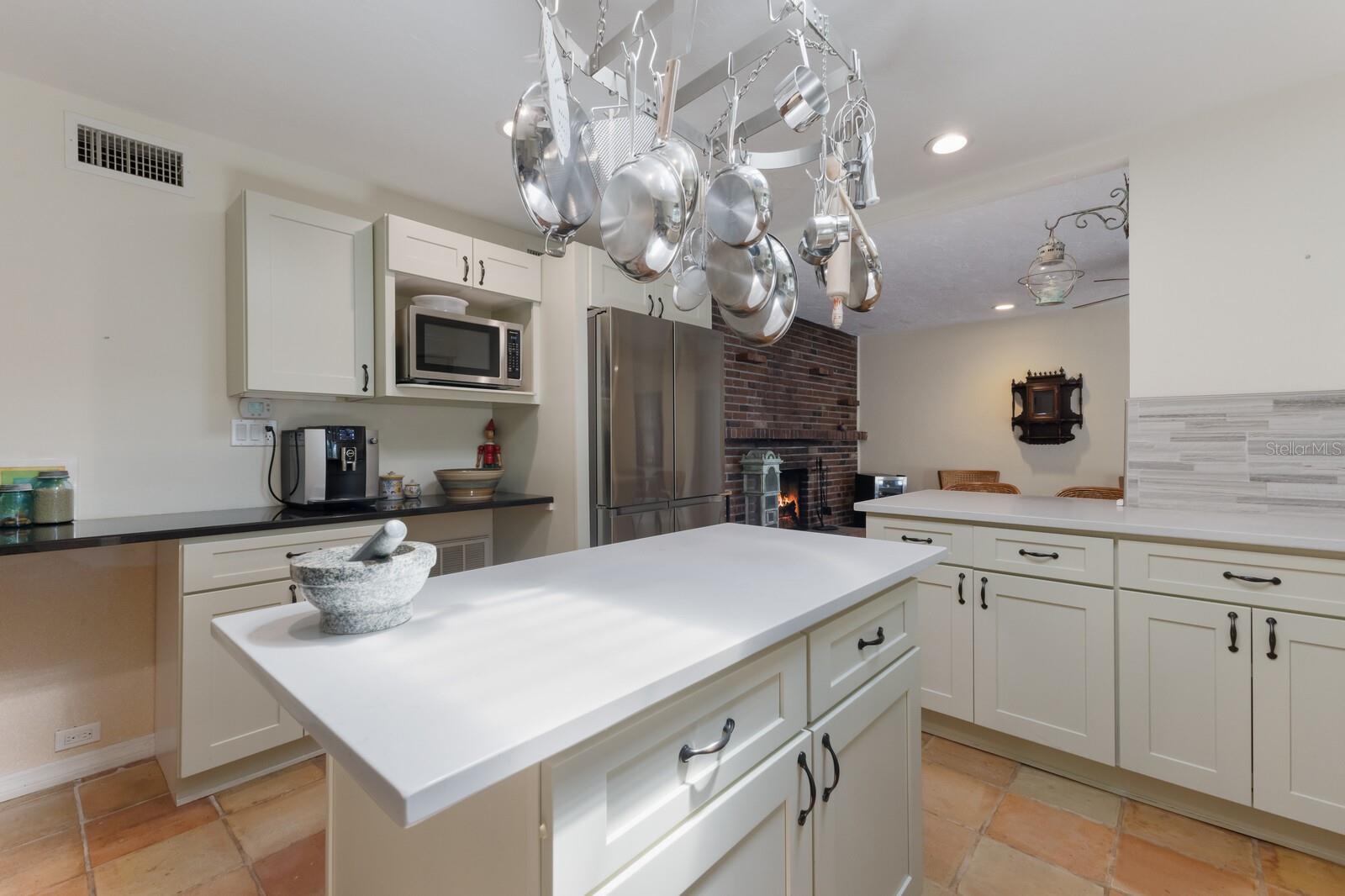 2723 59TH ST, SARASOTA, FL, 34243