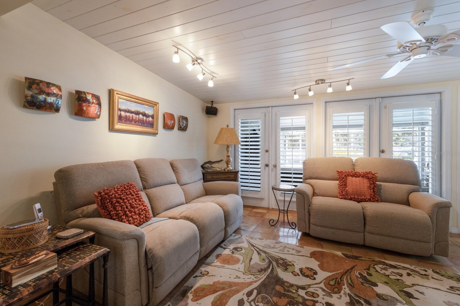 2723 59TH ST, SARASOTA, FL, 34243