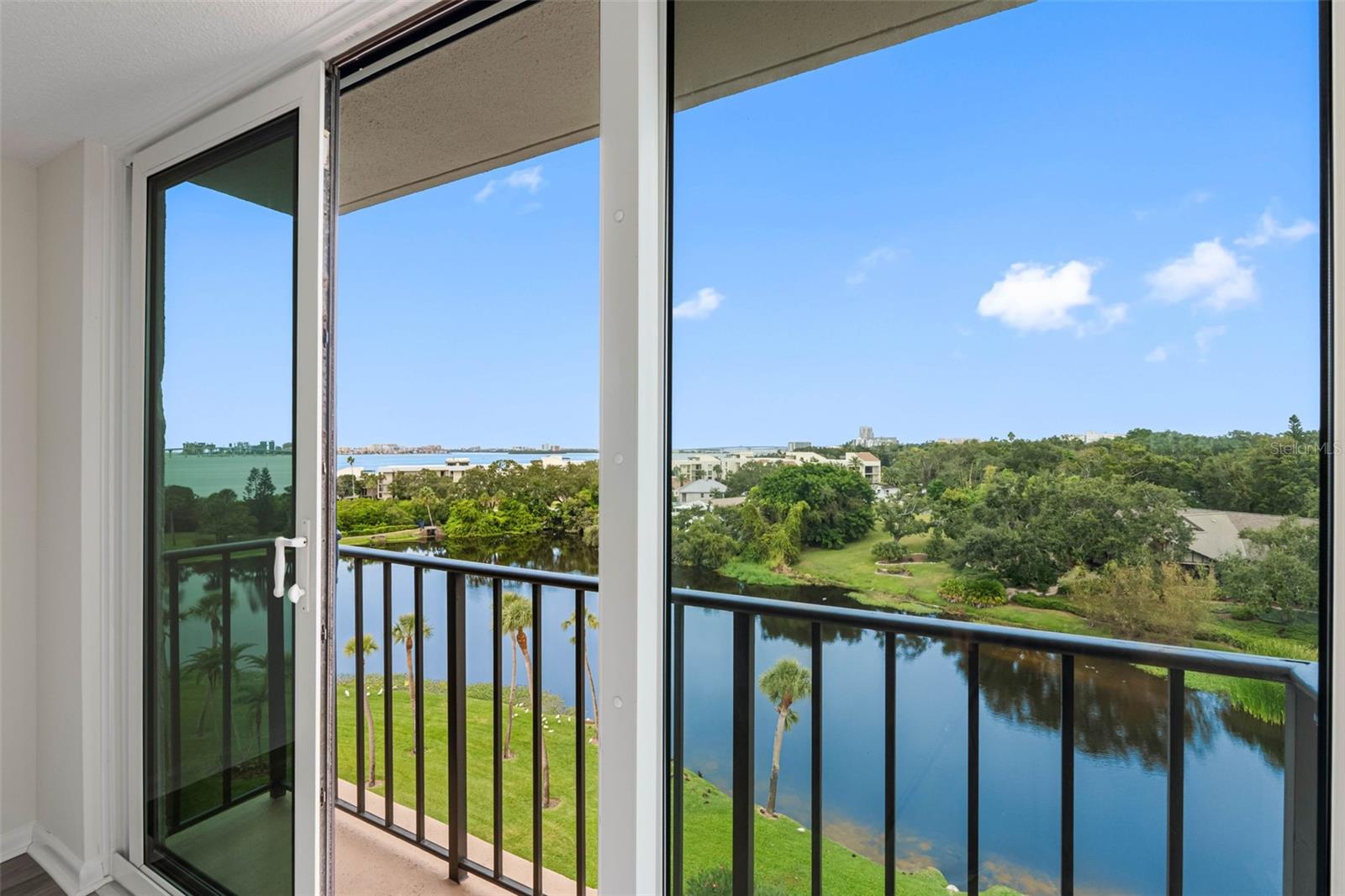 220 BELLEVIEW BLVD #609, BELLEAIR, FL, 33756