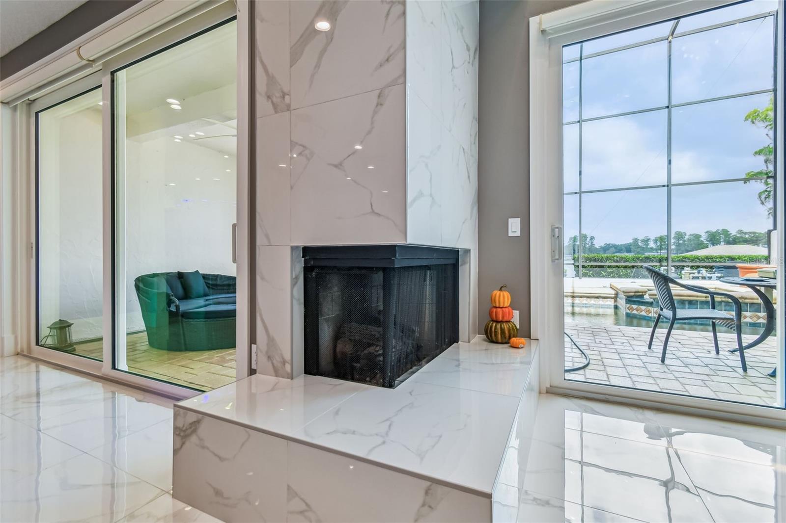 3155 LAKE ELLEN DR, TAMPA, FL, 33618