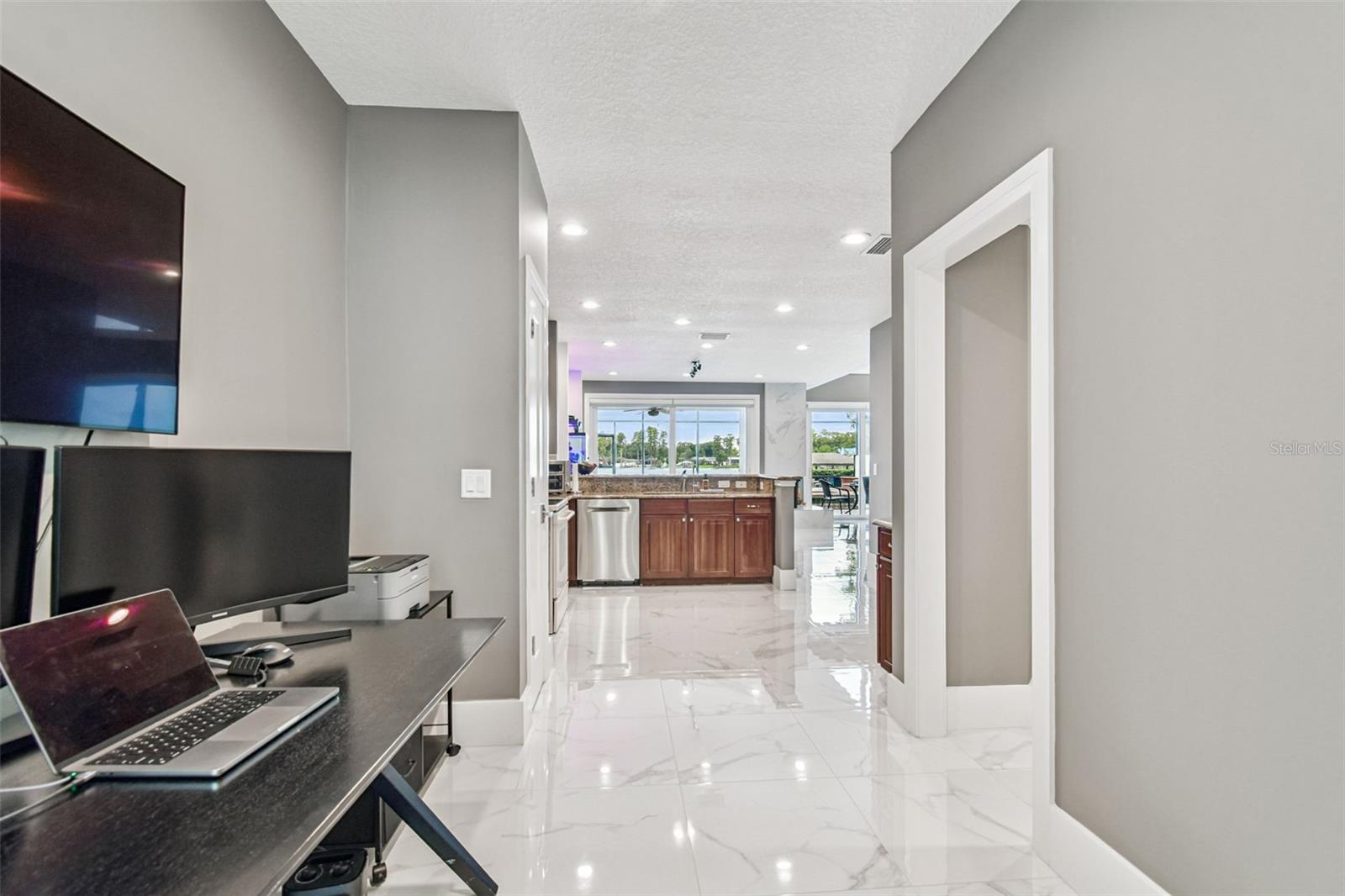 3155 LAKE ELLEN DR, TAMPA, FL, 33618