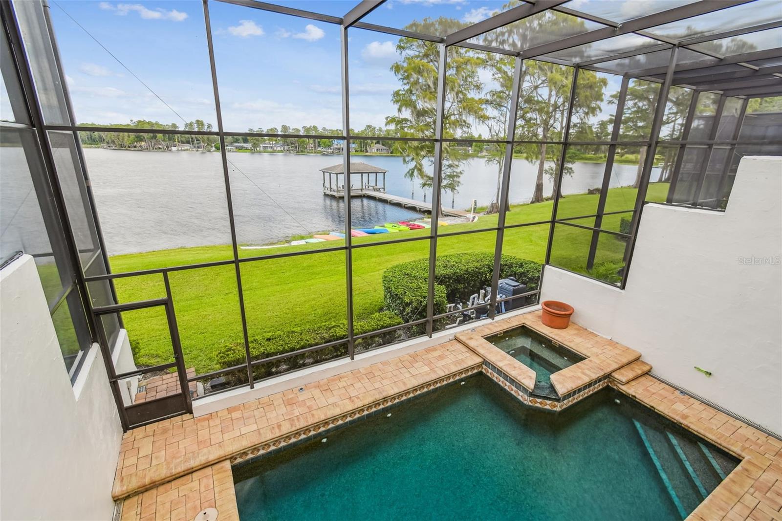 3155 LAKE ELLEN DR, TAMPA, FL, 33618