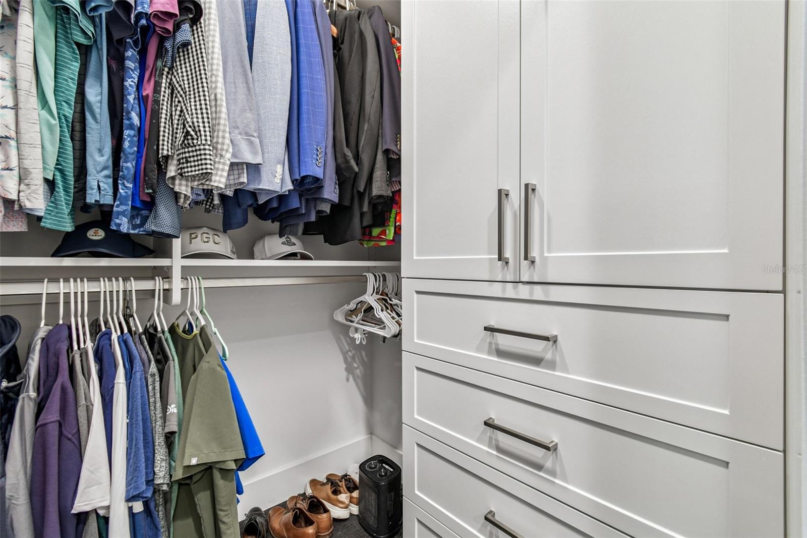 3155 LAKE ELLEN DR, TAMPA, FL, 33618