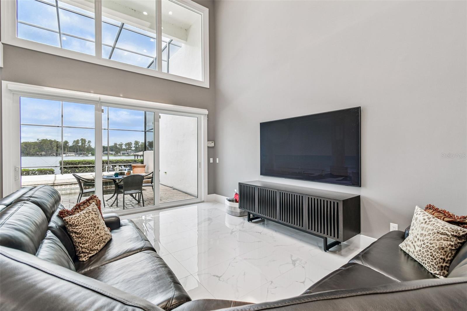 3155 LAKE ELLEN DR, TAMPA, FL, 33618