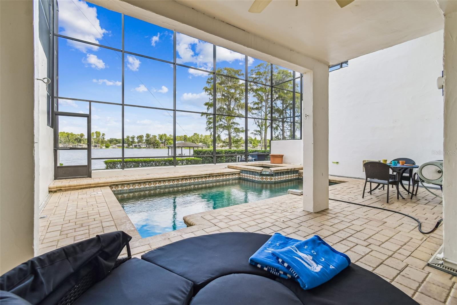 3155 LAKE ELLEN DR, TAMPA, FL, 33618