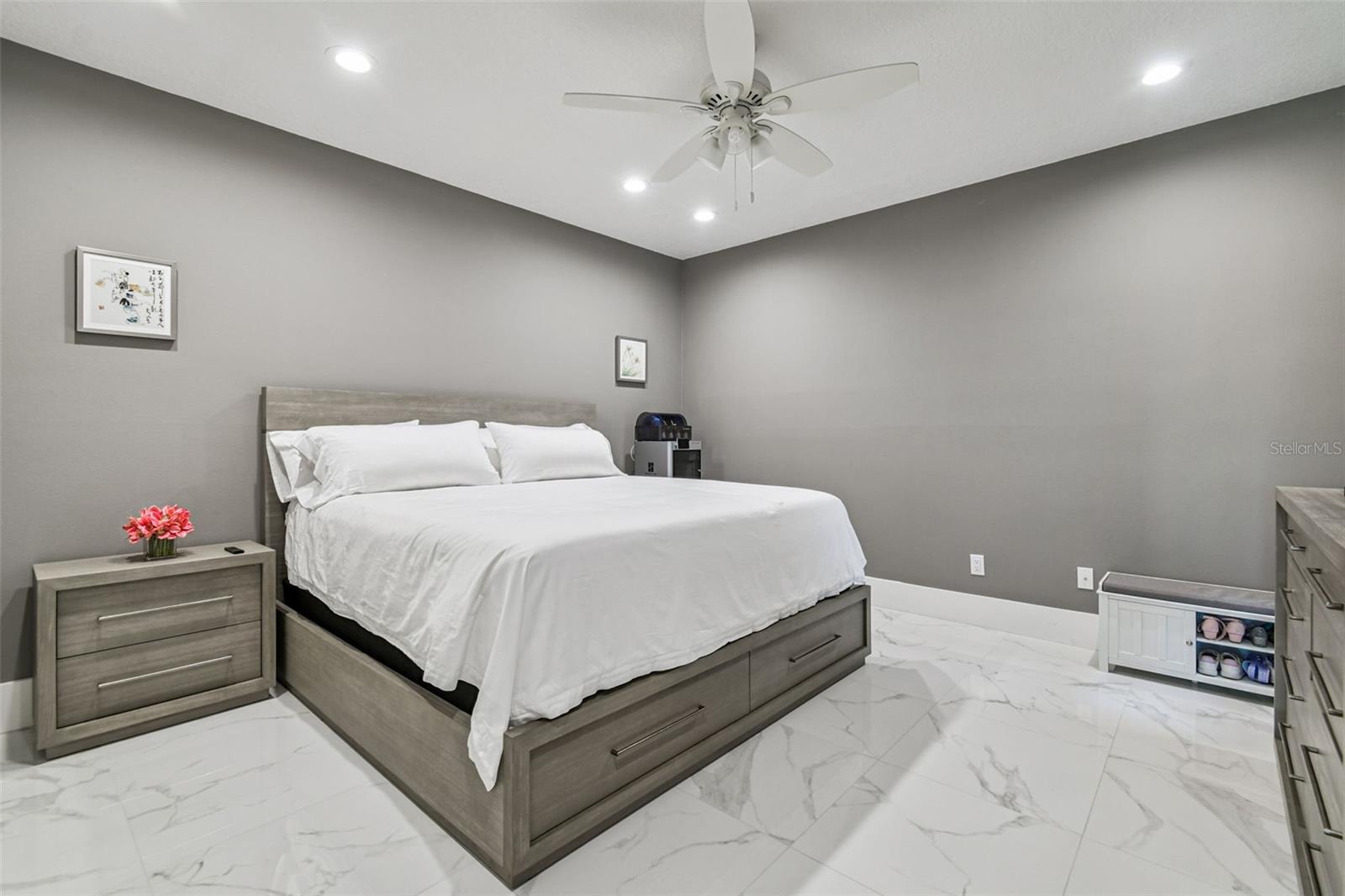 3155 LAKE ELLEN DR, TAMPA, FL, 33618