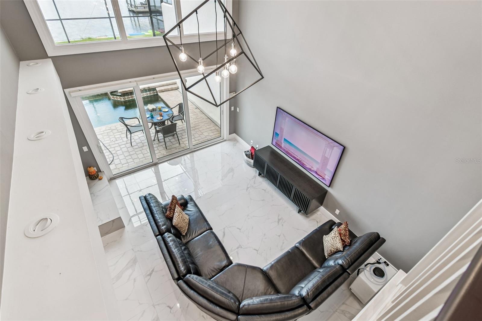 3155 LAKE ELLEN DR, TAMPA, FL, 33618