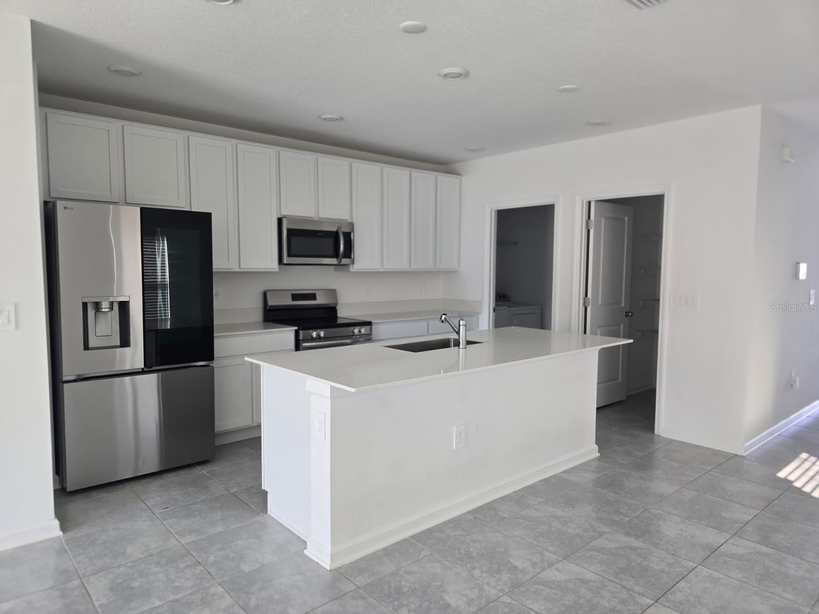 2330 AMORIE DR, KISSIMMEE, FL, 34746