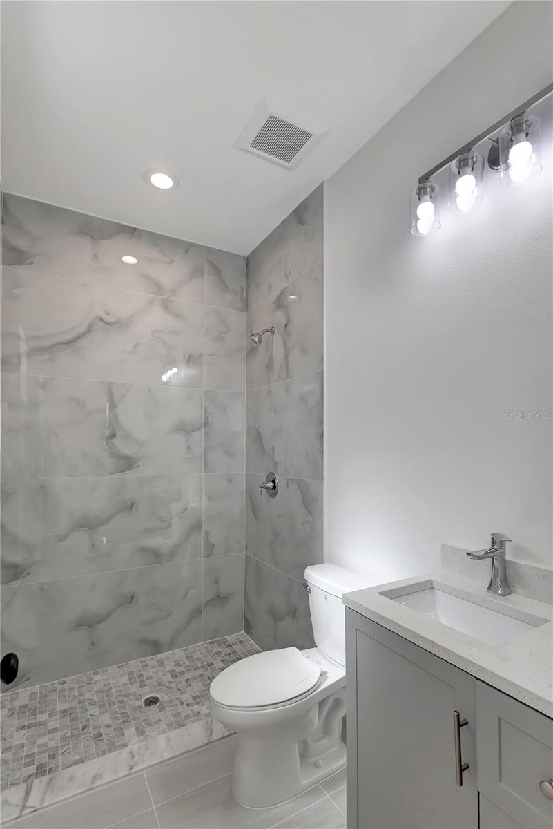 4409 N TROY ST, TAMPA, FL, 33610