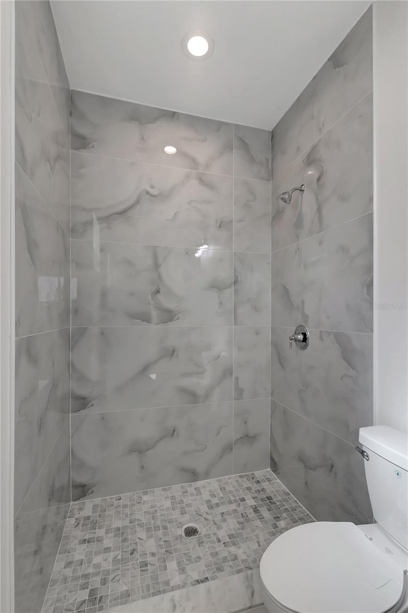 4409 N TROY ST, TAMPA, FL, 33610