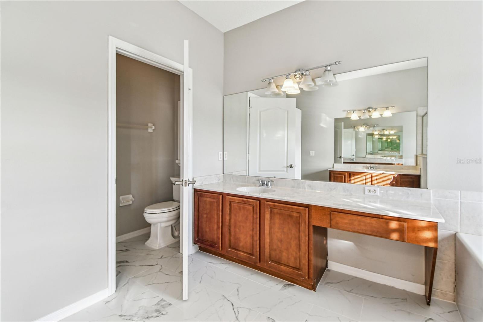 20106 NOB OAK AVE, TAMPA, FL, 33647