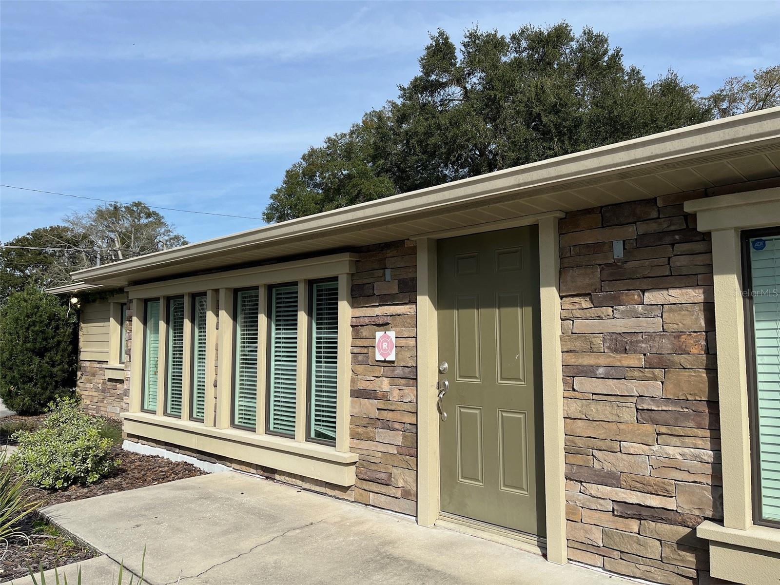 203 RIDGEWOOD AVE #B, BRANDON, FL, 33510