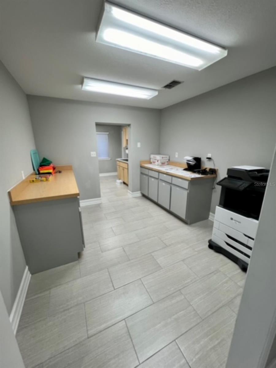 203 RIDGEWOOD AVE #B, BRANDON, FL, 33510