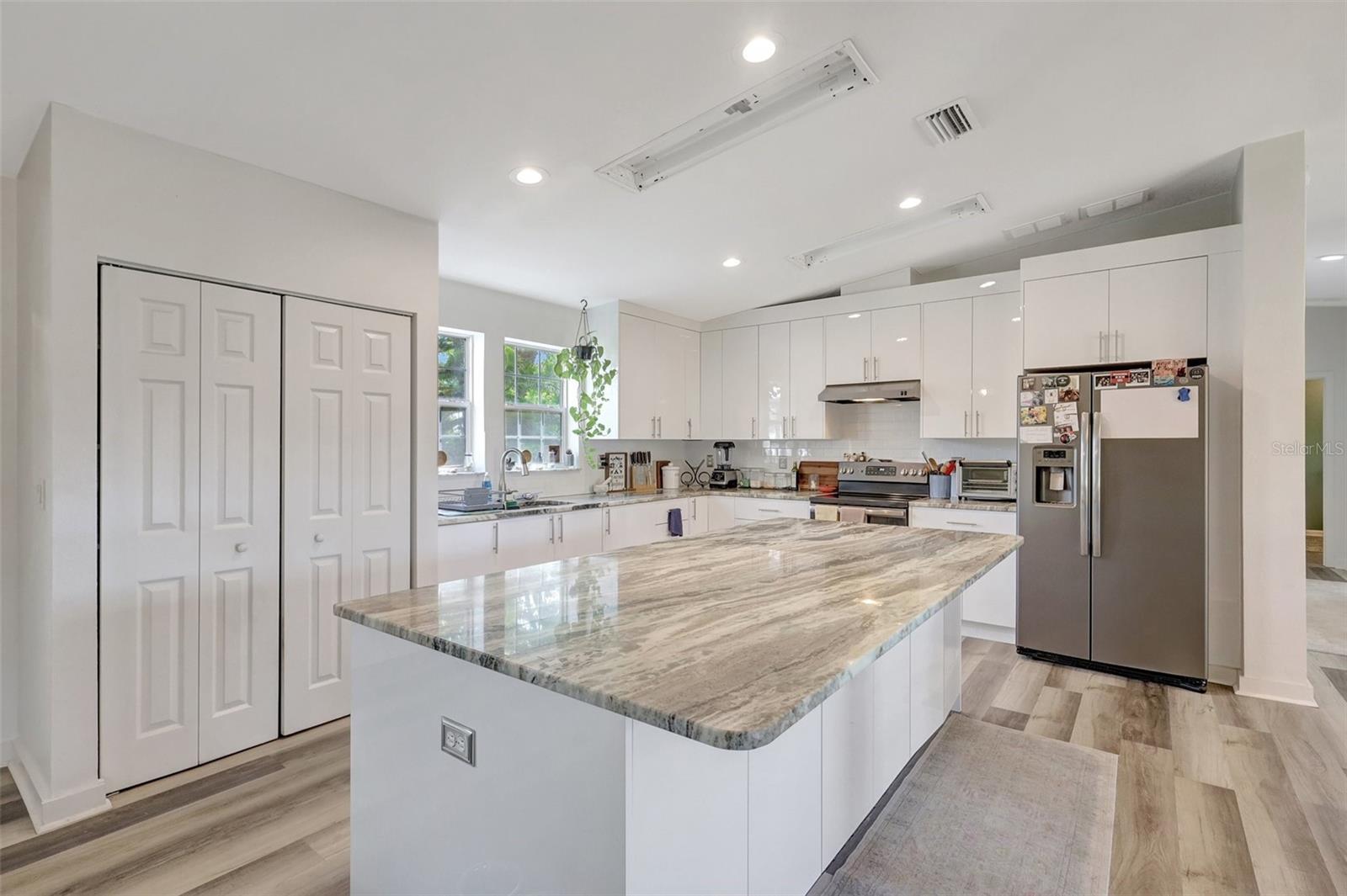 2425 21ST ST #B, SARASOTA, FL, 34234