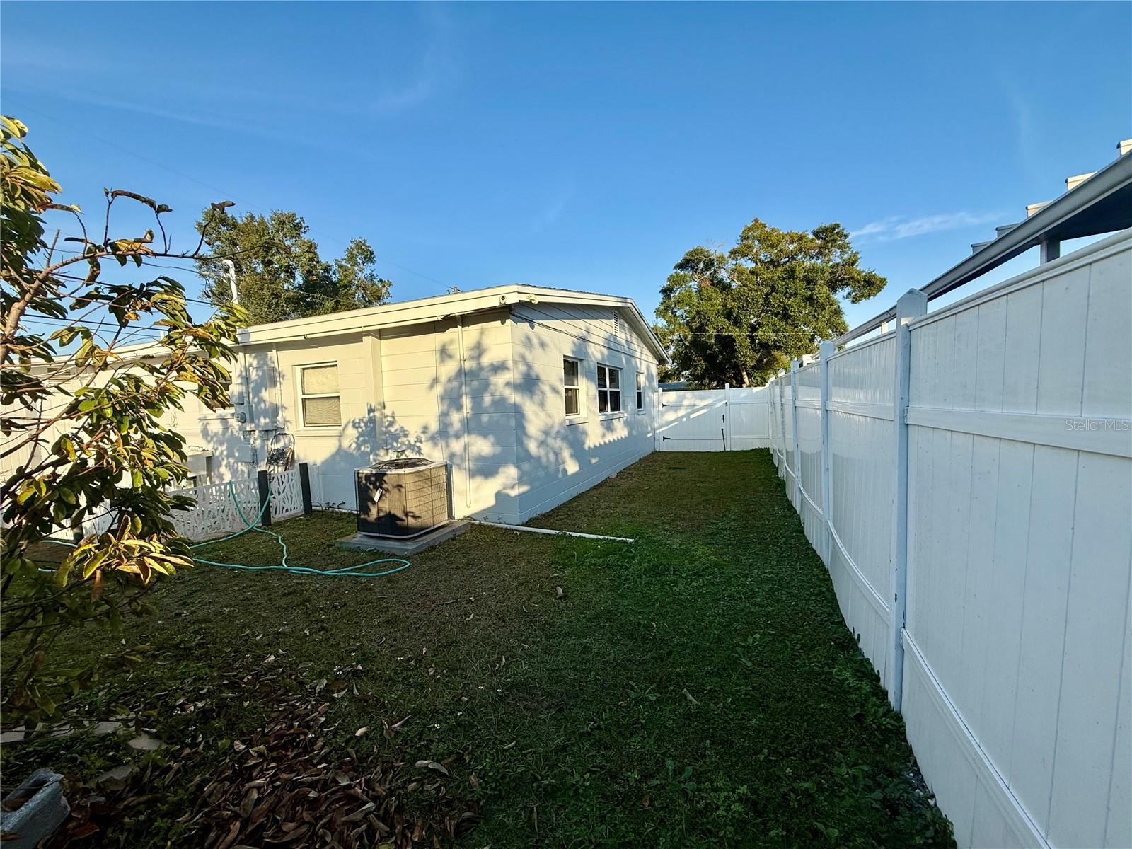 4916 ELDORADO DR, TAMPA, FL, 33615