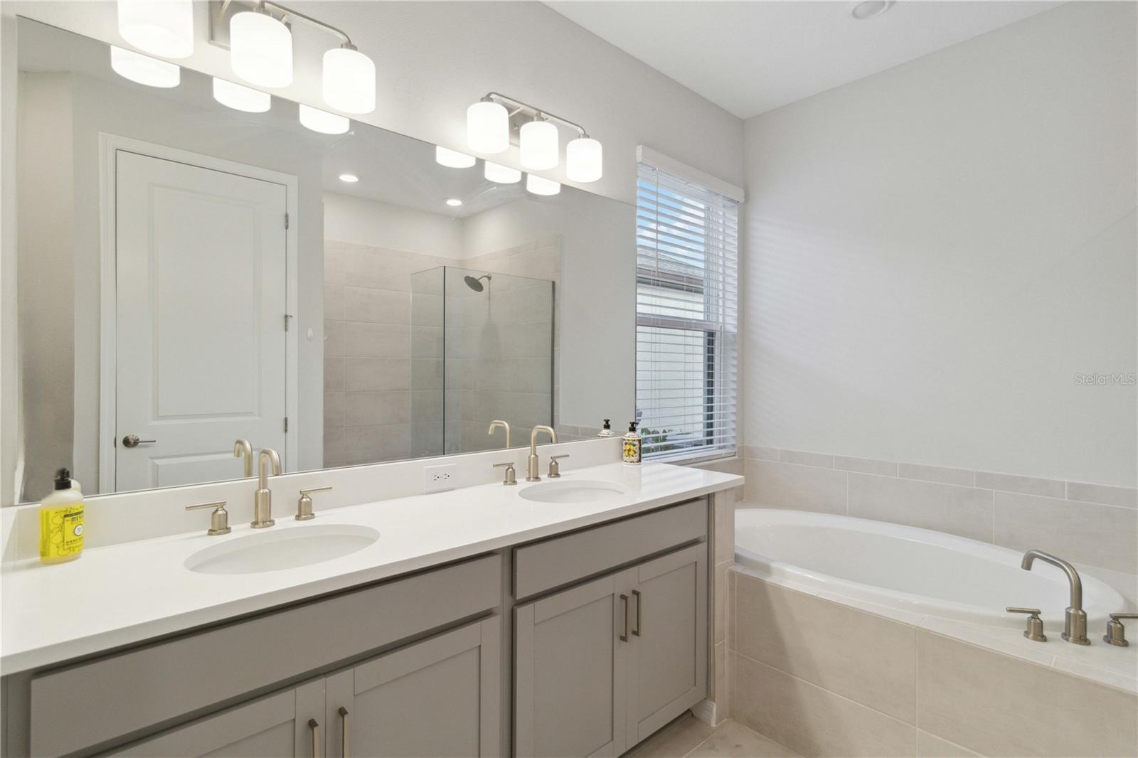 5660 BLUE REEF PL, NOKOMIS, FL, 34275