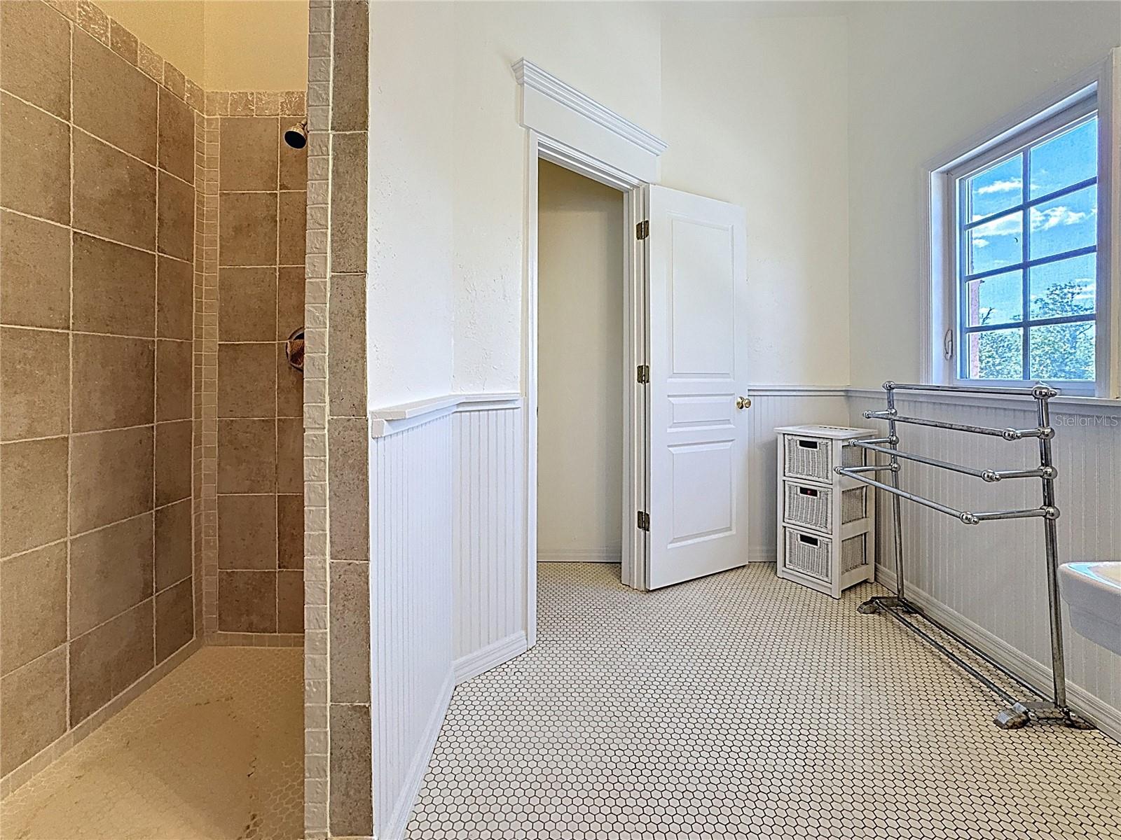 A4672463 Property Photo