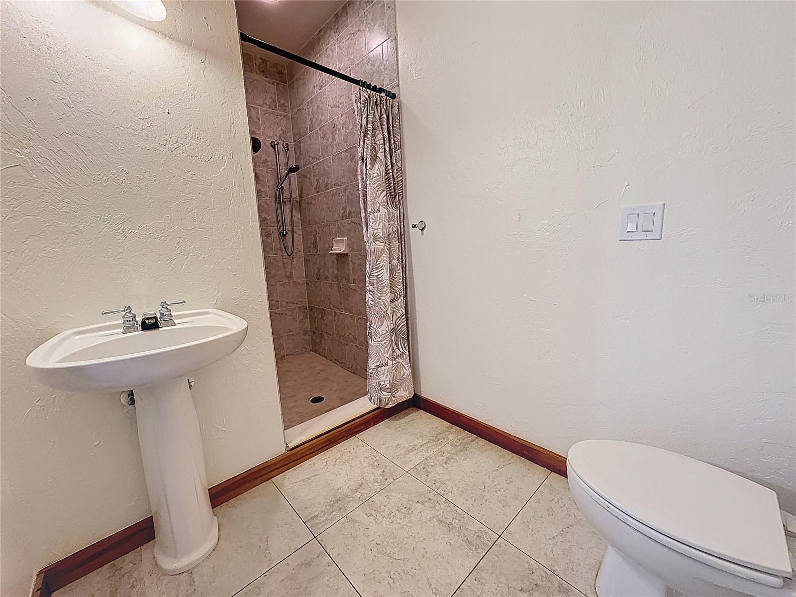 A4672463 Property Photo