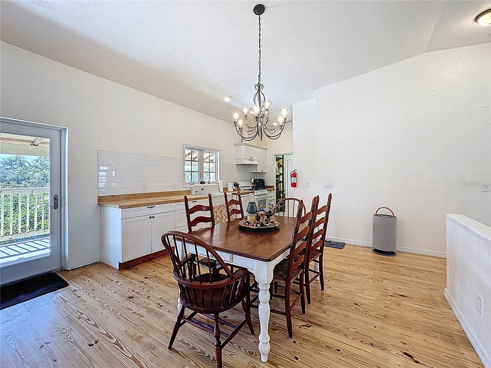 A4672463 Property Photo