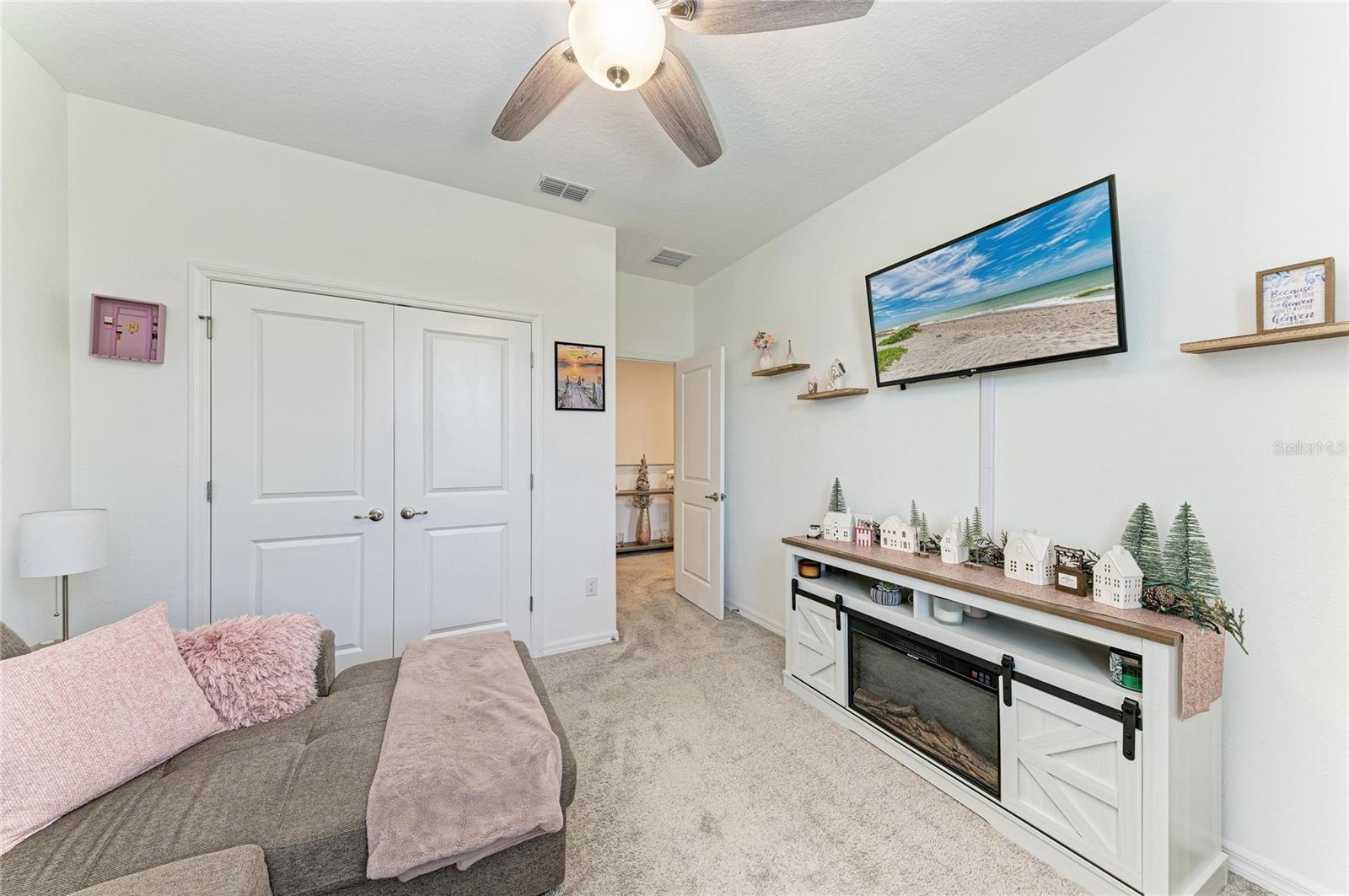 11637 WOODLEAF DR, LAKEWOOD RANCH, FL, 34211