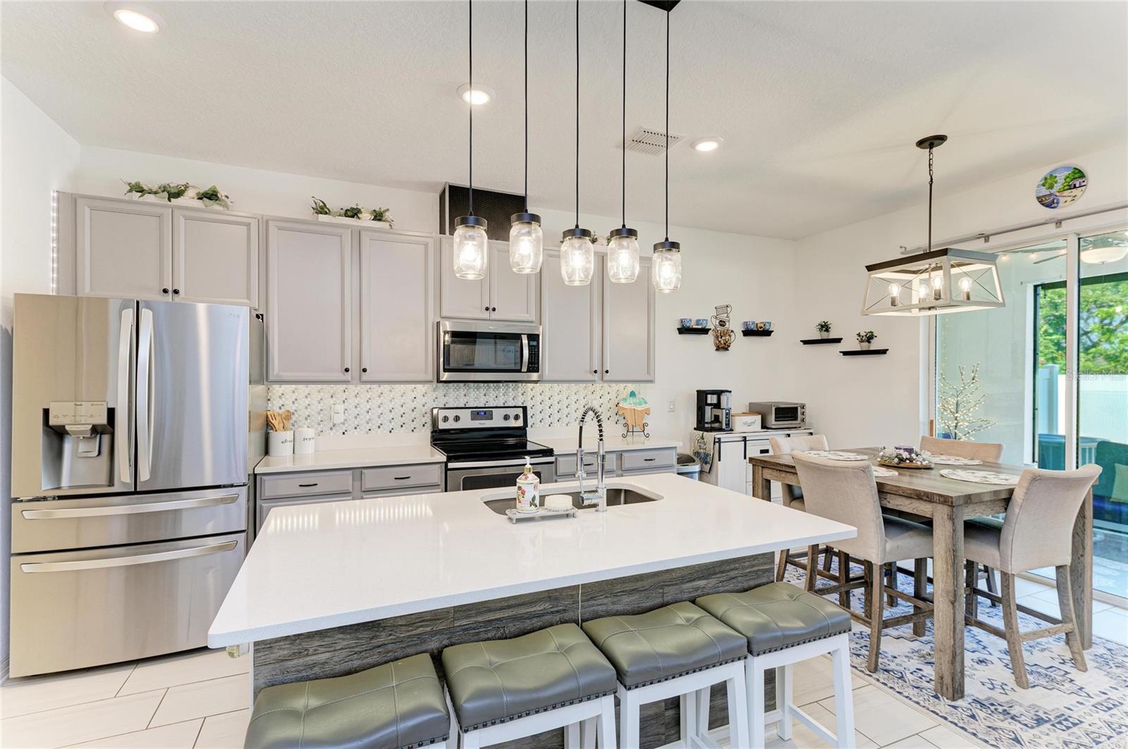 11637 WOODLEAF DR, LAKEWOOD RANCH, FL, 34211