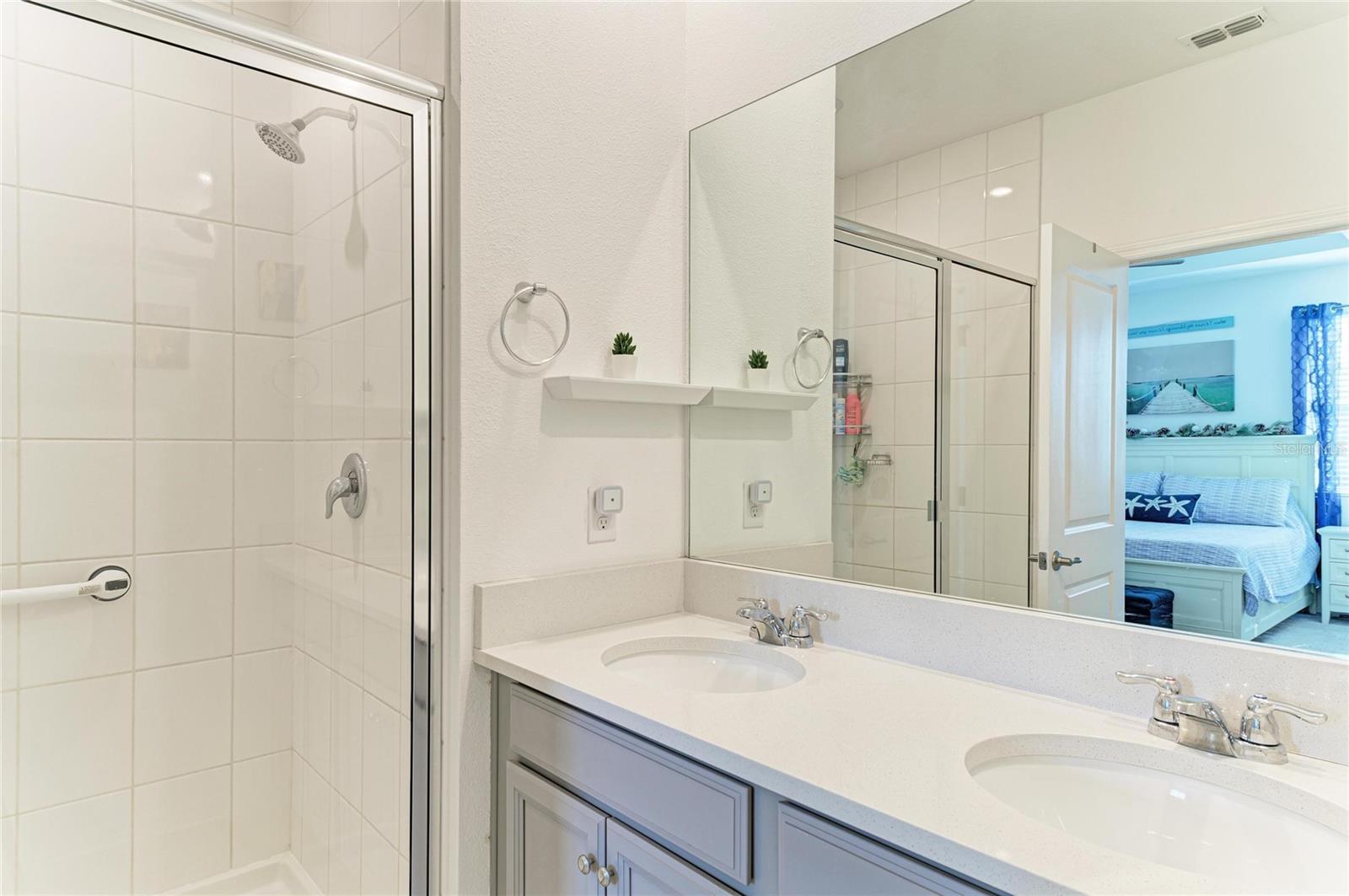 11637 WOODLEAF DR, LAKEWOOD RANCH, FL, 34211