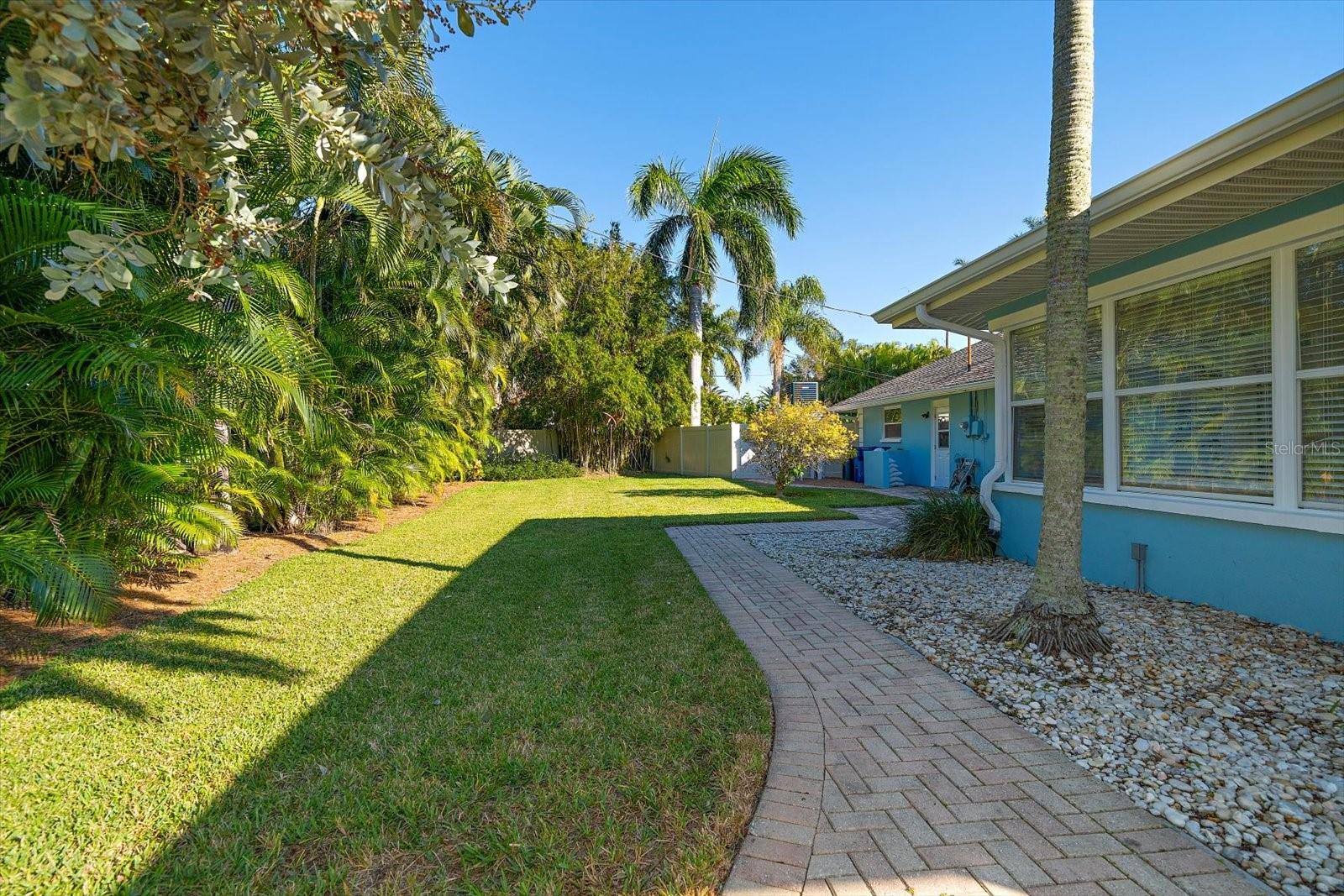 119 13TH ST, BELLEAIR BEACH, FL, 33786