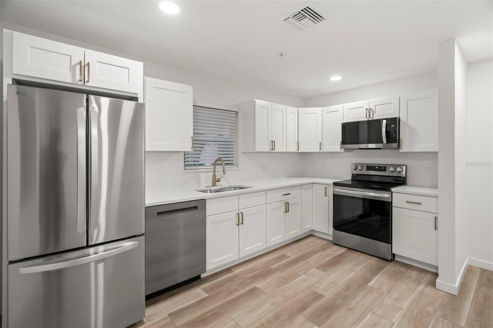 3103 16TH ST N, ST PETERSBURG, FL, 33704