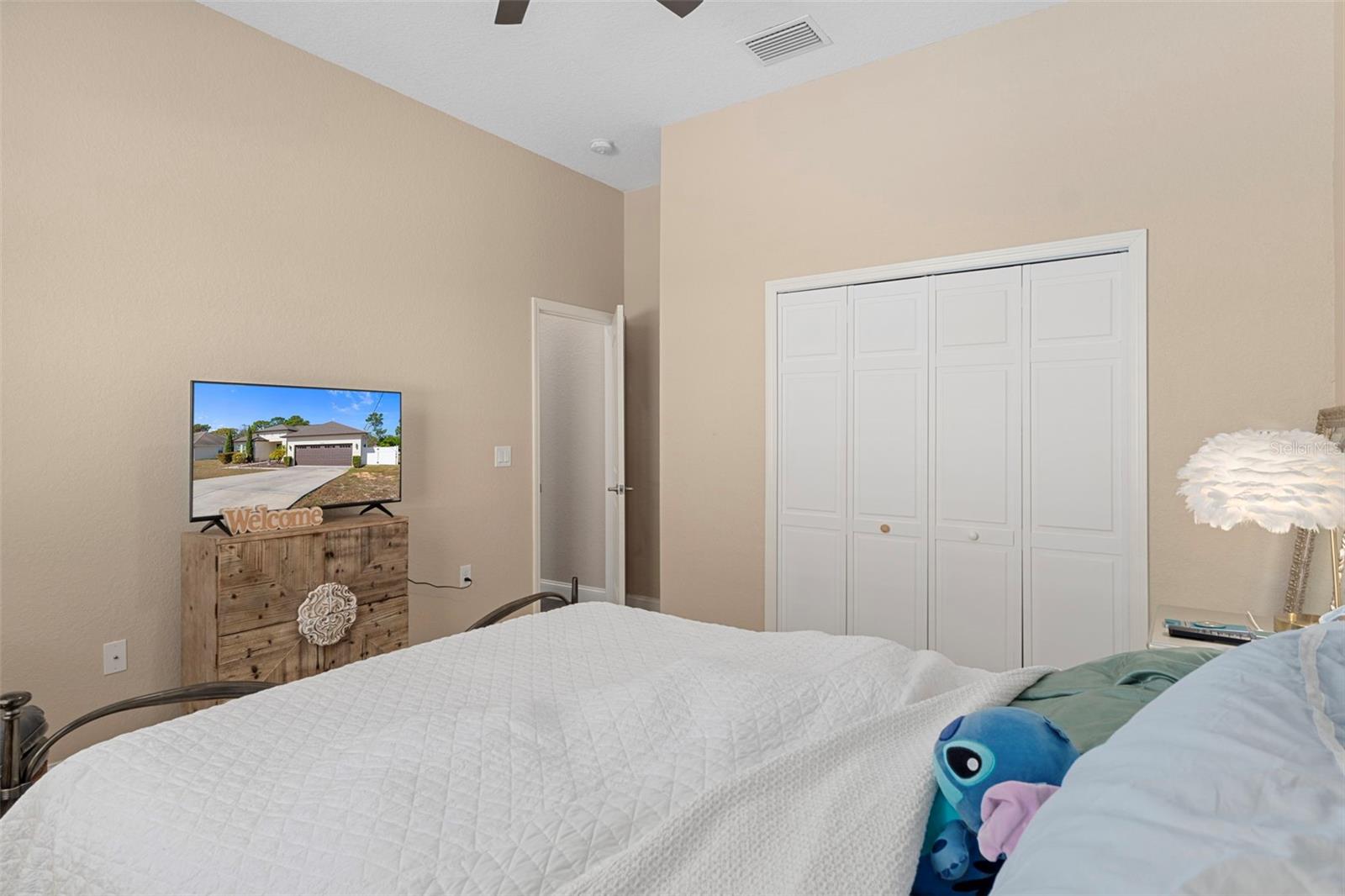 Third bedroom with closet view